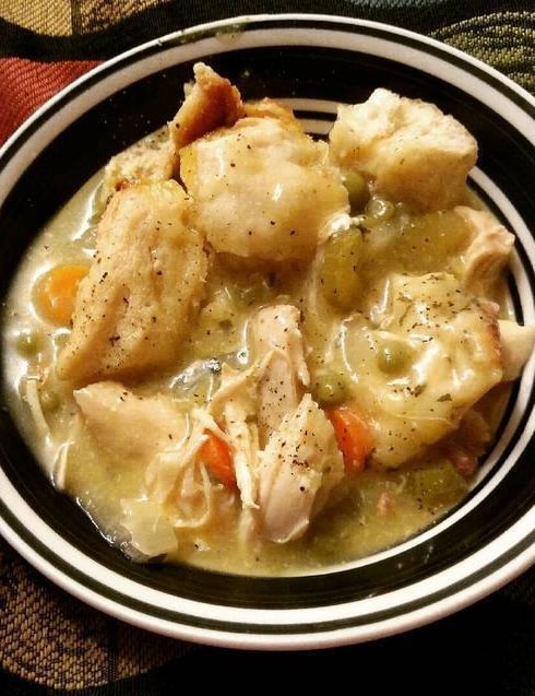 Crockpot Chicken and Dumplings – The Comfort Dinner That Feels Like Home