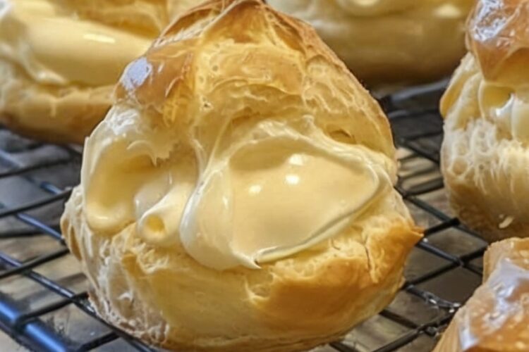 Cream Puffs with Custard Filling