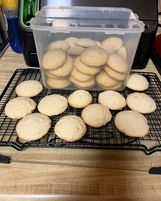 Old-Fashioned Tea Cakes – The Soft Southern Cookies Every Grandma Made