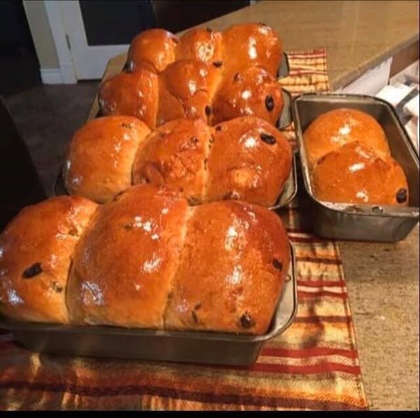 Molasses Raisin Bread (Old-Fashioned Homemade Loaves)