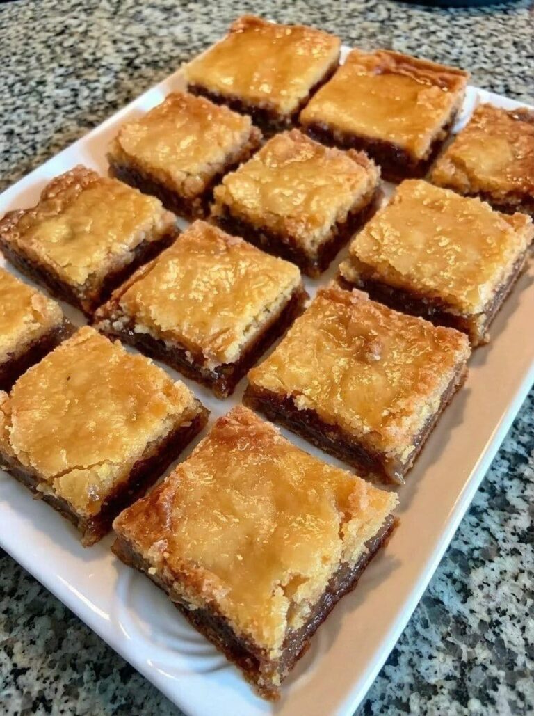 Ooey Gooey Bars: A Sweet Indulgence